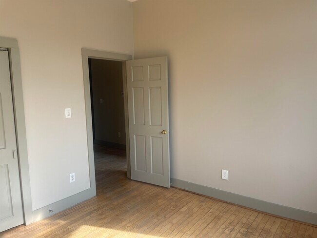 Photo - 408 Central St Unit 6