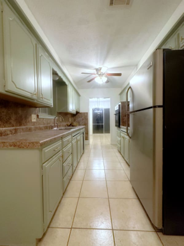 1105 NW 104th Terrace