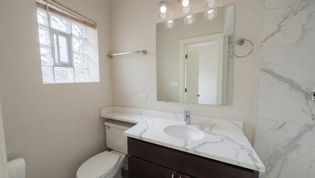 Photo - 4006 N Bell Ave Unit 1