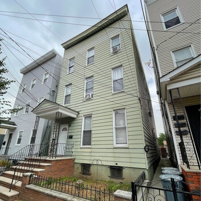 Photo - 153 Ripley Pl Unit 1