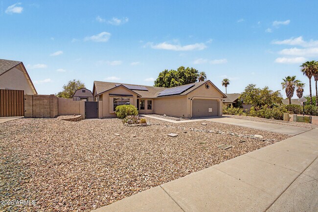 Photo - 1301 E Taro Ln