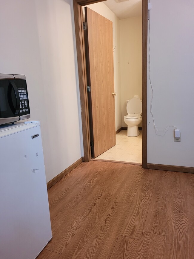 Photo - 687 Carroll St