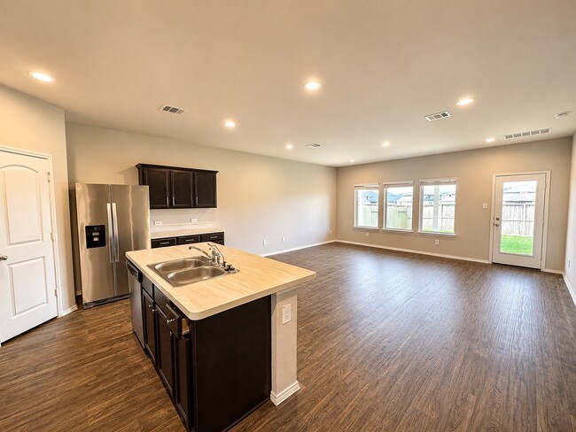 Photo - 21460 Rustic Elm Dr