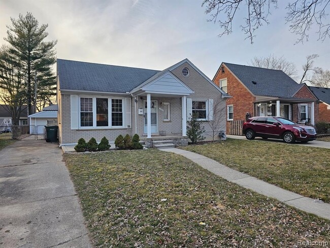 Building Photo - 1501 Silvery Ln