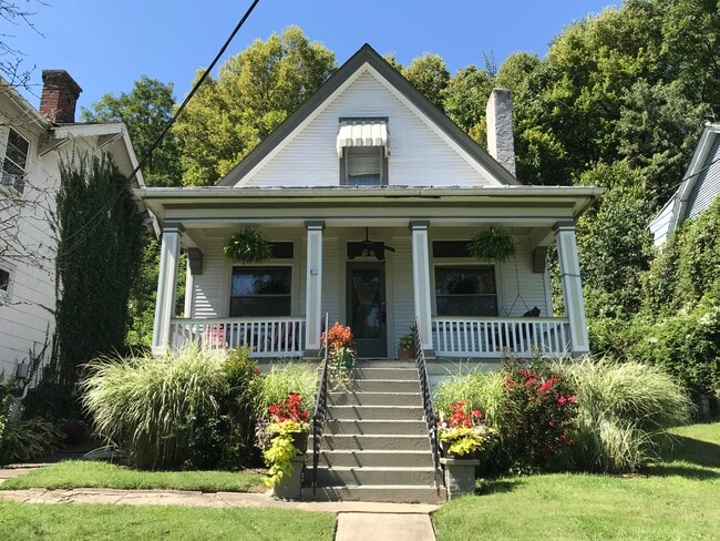 Photo - 611 Western Ave