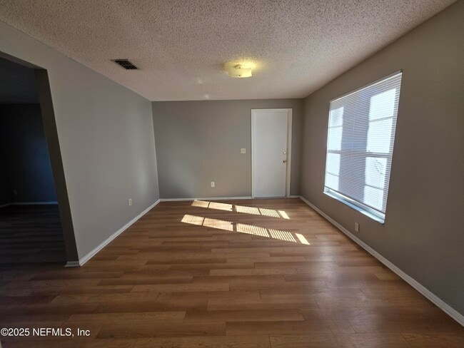 Photo - 2709 Julie Ln