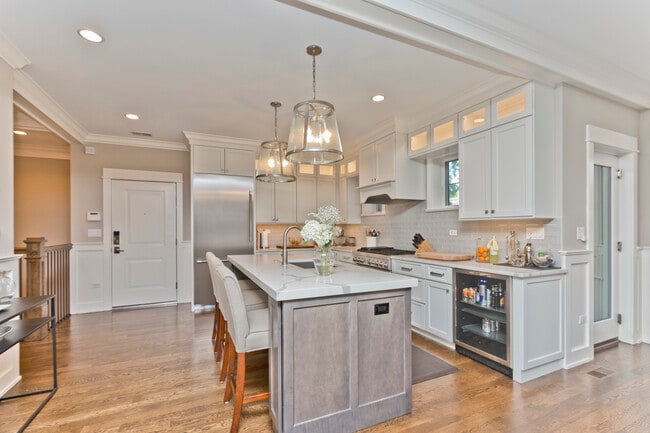 Photo - 4753 N Hamilton Ave Unit 1N