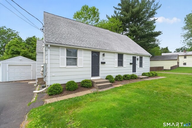 Photo - 221 Meadows End Rd