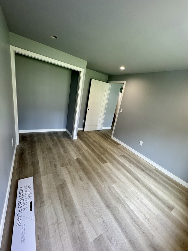 881 Skyline Dr