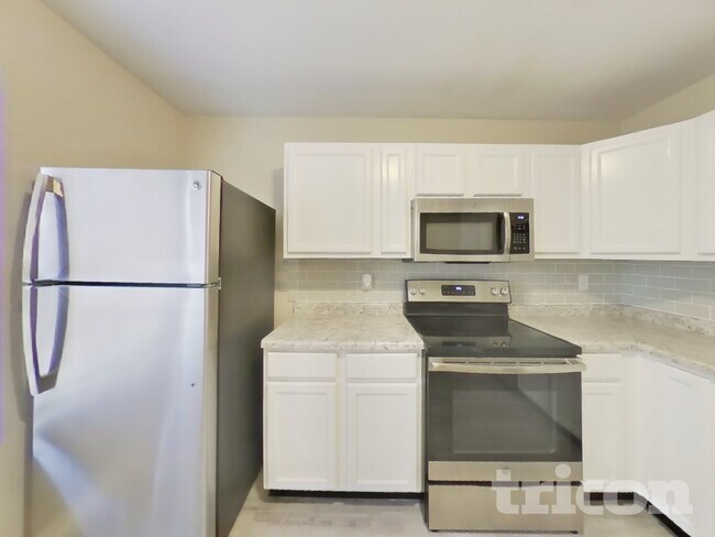 Photo - 5839 Emmert Way