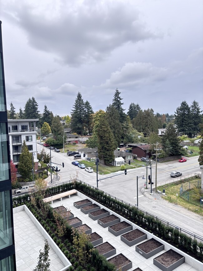 Photo - 13675-1107A 107A Ave