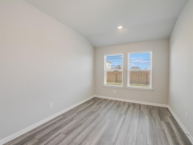 112 Capella Wy
