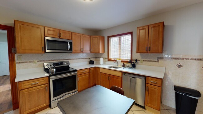 Building Photo - 6 Cawfield St Unit ##12-17