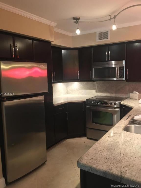 Building Photo - 1733 Village Blvd Unit 108A