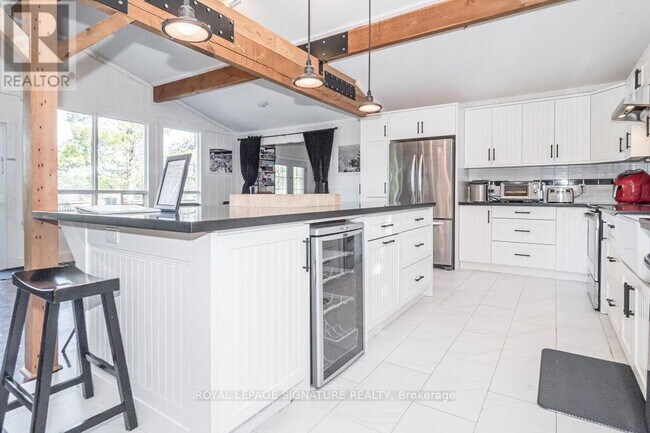 Photo - 1127 Sunny Lake Rd