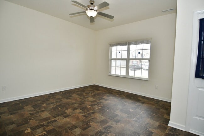 Photo - Spacious 5-bedroom, 3 full bath home in the Greenwood/Clark Pleasant area