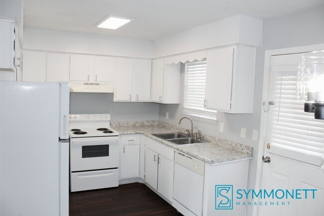 Photo - Call Leasing office for promotion details. Unit 761-B