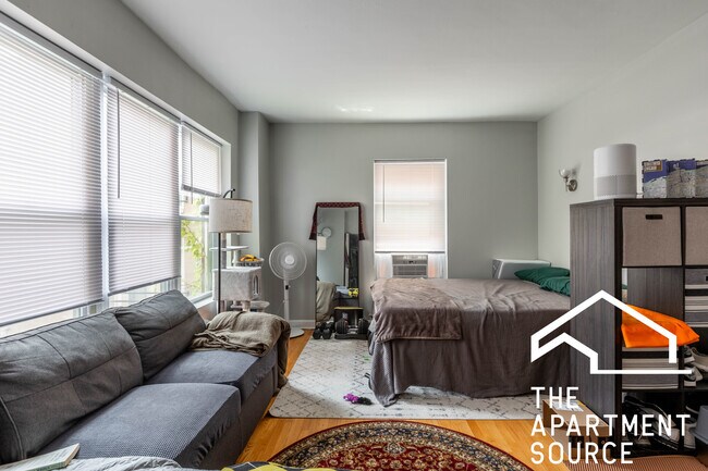 Photo - 734 W Bittersweet Pl