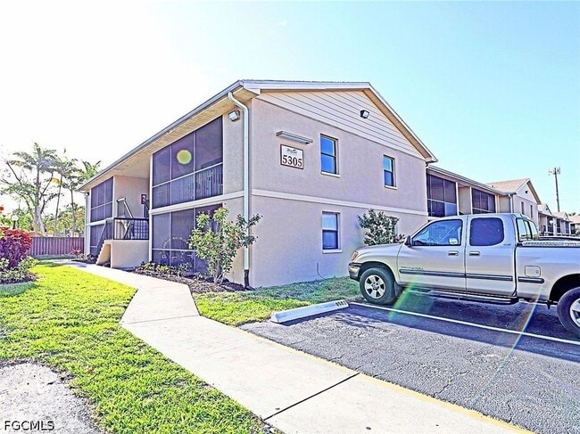 Building Photo - 5305 Summerlin Rd Unit 506