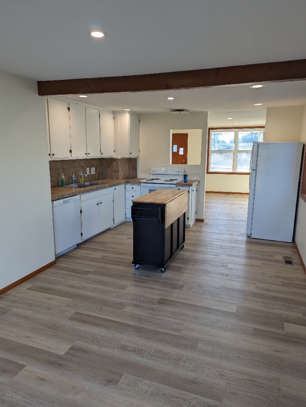 Photo - 2136 NW Jetty Ave