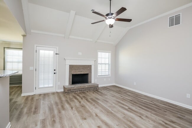 Photo - 844 Pinnacle Dr.