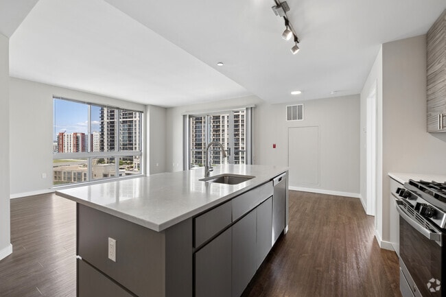 2BR, 2BA - 1,300SF - Kitchen