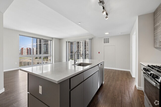 2BR, 2BA - 1,300SF - Kitchen - Opus @ Harbor Point