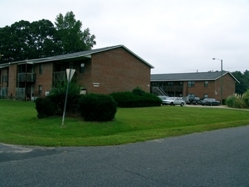 Oak View Apartments - Oak View Apartments
