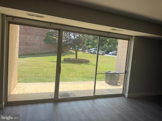 Photo - 5534 Karen Elaine Dr Unidad 1735