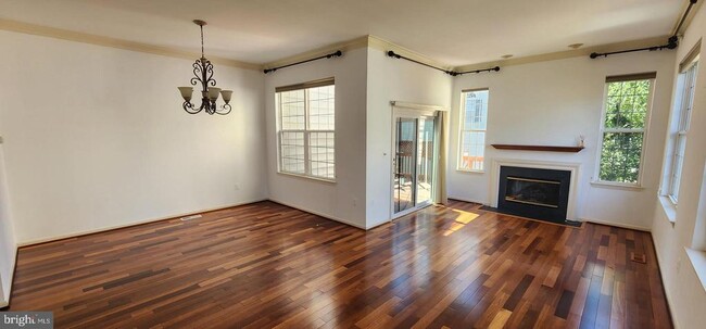 Photo - 20392 Ashcroft Terrace