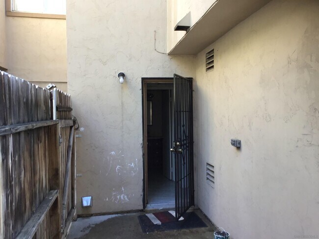 Photo - 3576 Del Sol Blvd Unit H