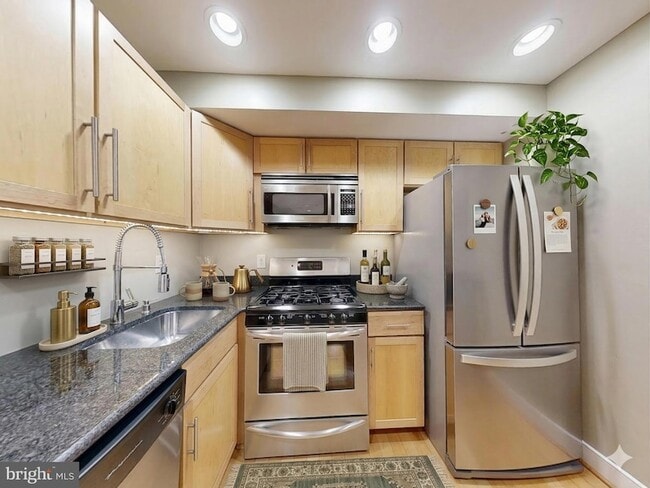 Photo - 6 Rhode Island Ave NW