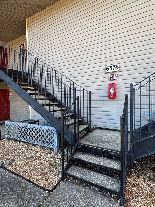 Photo - 6376 Applecross Ave