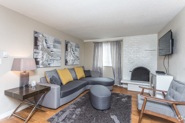 2BR, 1BA - B1 - The Phenix At Infinity Park