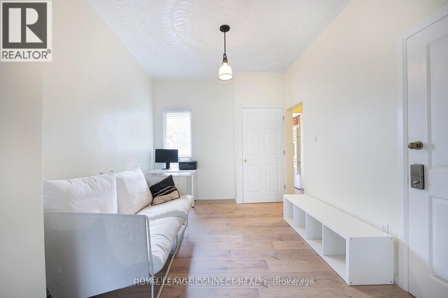 Photo - 319 Concord Ave