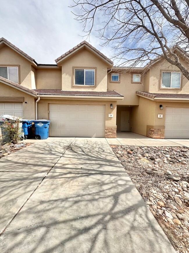 Photo - Beautiful 3 bedroom home!