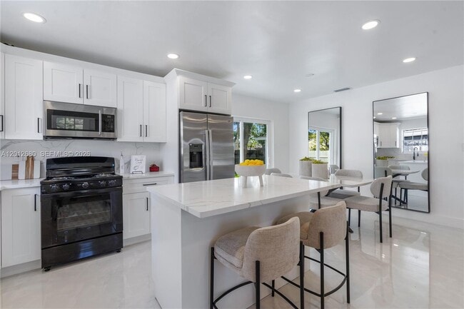 Photo - 1360 SW 6th Terrace