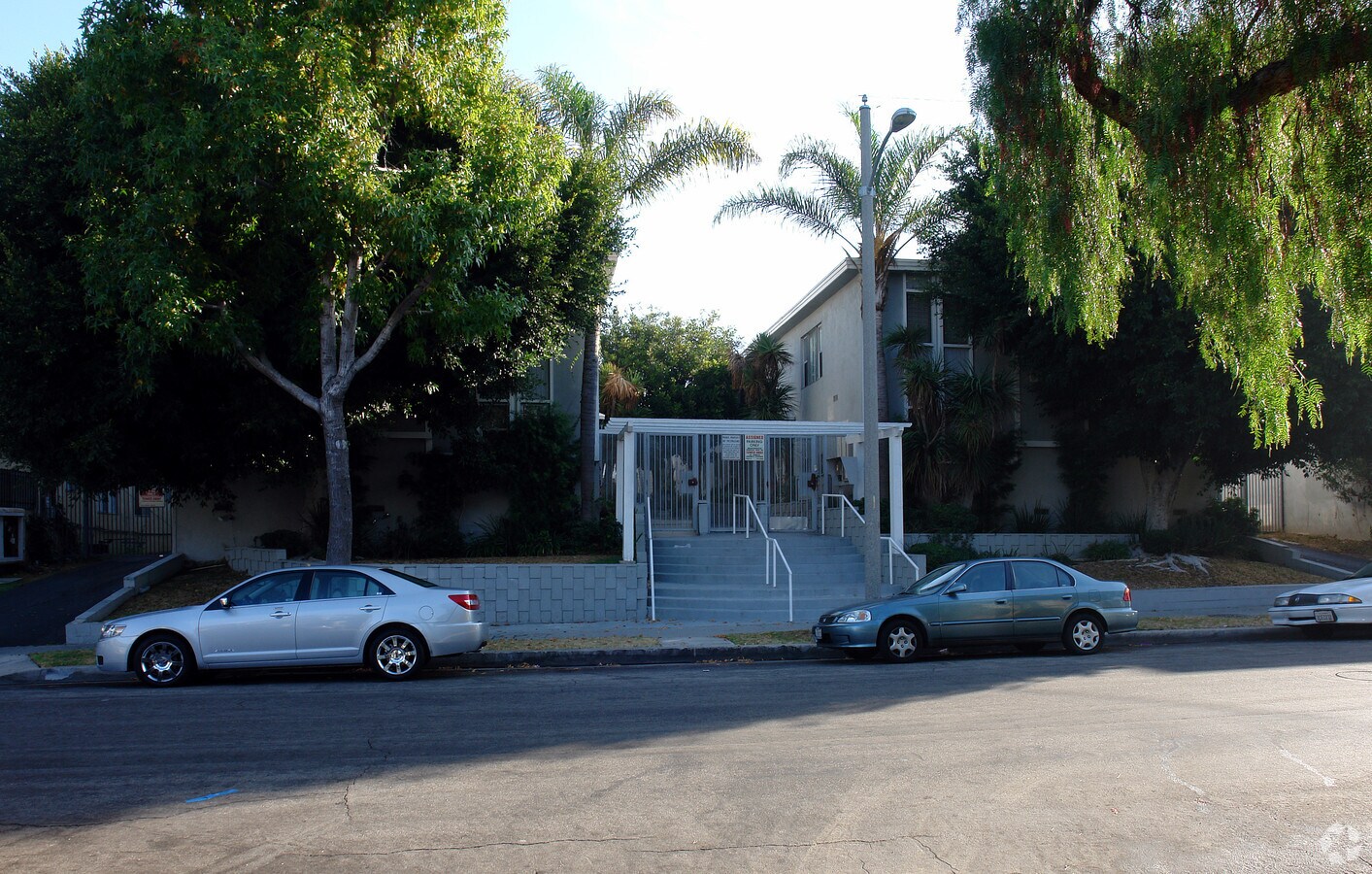 Photo - 815-819 Glenway Dr Apartments