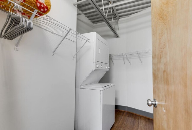 1100 Hull Street Apartments