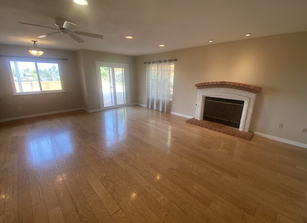 1243 Calle Christopher