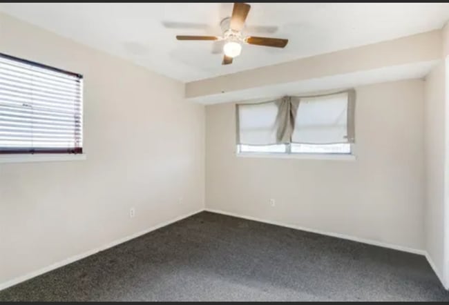 Photo - 301 Wofford Way