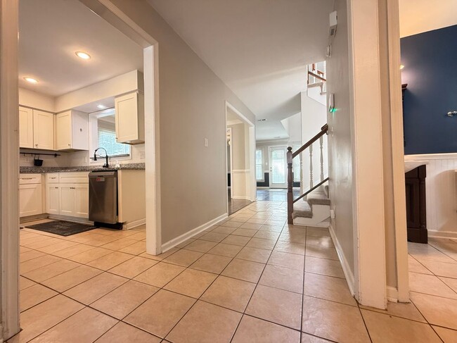 1072 Taylor Rd