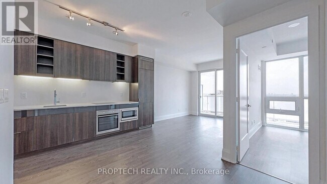 Photo - 101 Erskine Ave Unit 2104