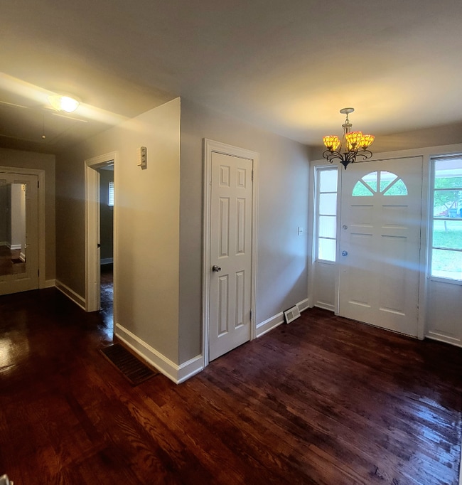 Photo - 20 N Garden Cir