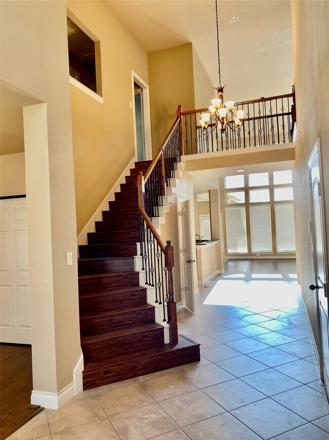 Photo - 25503 Lockspur Dr