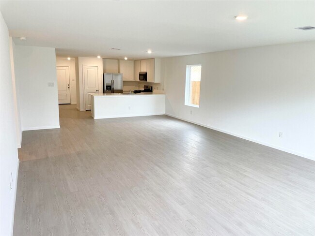 Photo - 6330 Breakaway Grv Dr