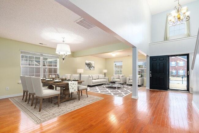 Photo - 117 Vancouver Rd