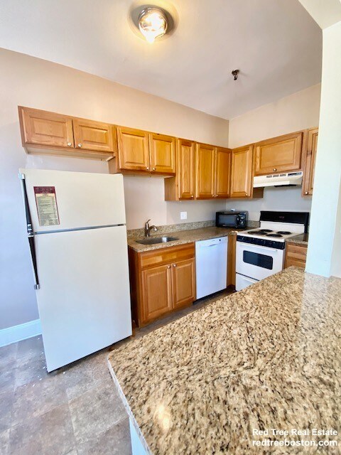 Photo - 374 Chestnut Hill Ave Unit 4