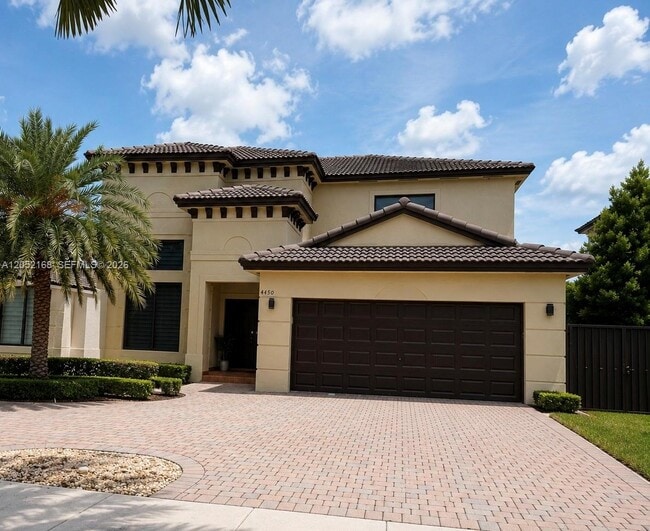 Building Photo - 4450 SW 164th Ave