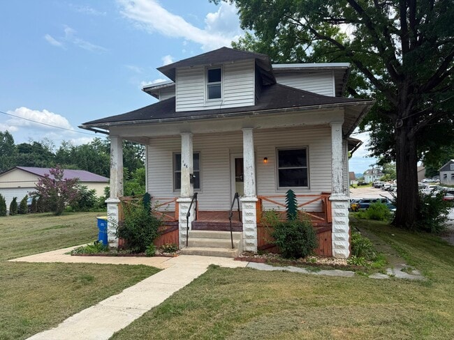 Building Photo - 146 16th St Unit A